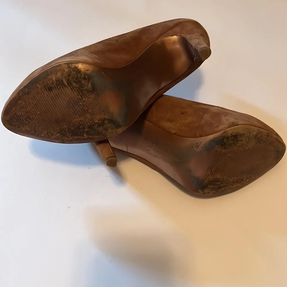 BCBGeneration Brown Suede Heels Women's Size 8.5 - Picture 7 of 10